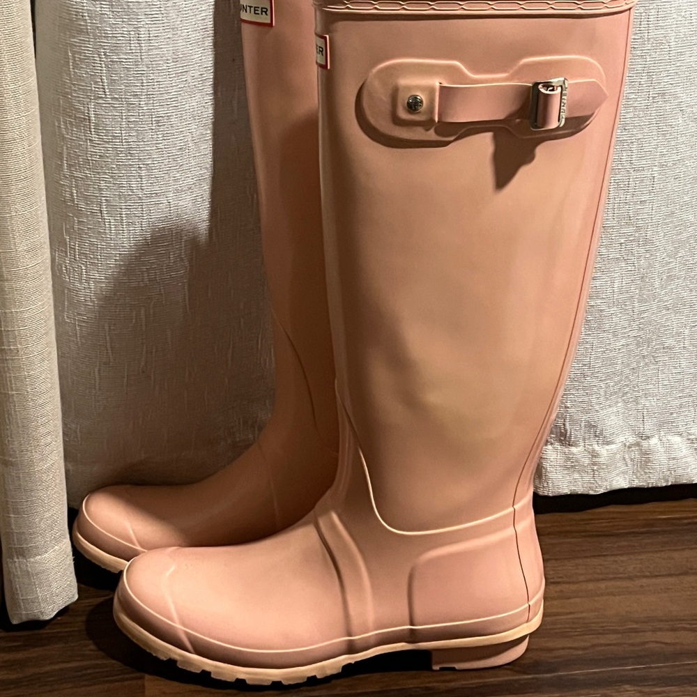 Hunter Pink Gloss Tall Rain Boots - Picture 3 of 6